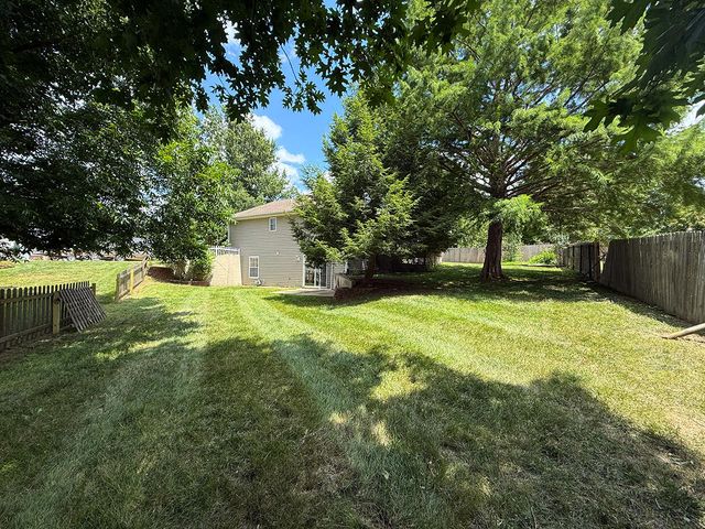 1302 LOOK OUT CT, Columbia, MO 65202