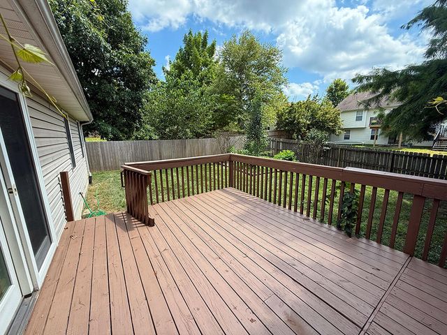 1302 LOOK OUT CT, Columbia, MO 65202