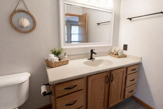 1302 LOOK OUT CT, Columbia, MO 65202