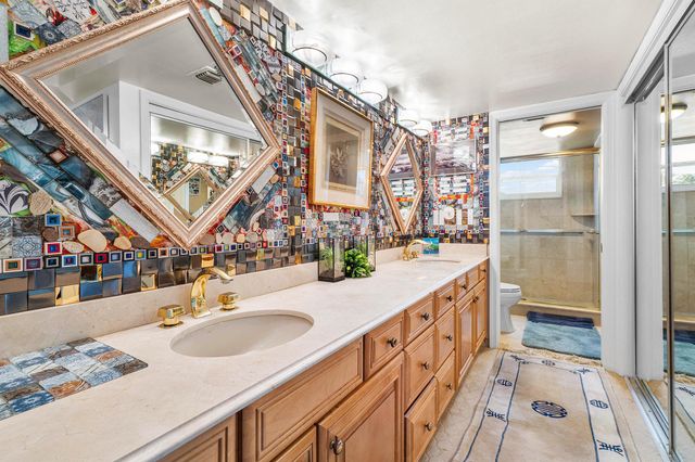 374 Golfview Road 205, North Palm Beach, FL 33408