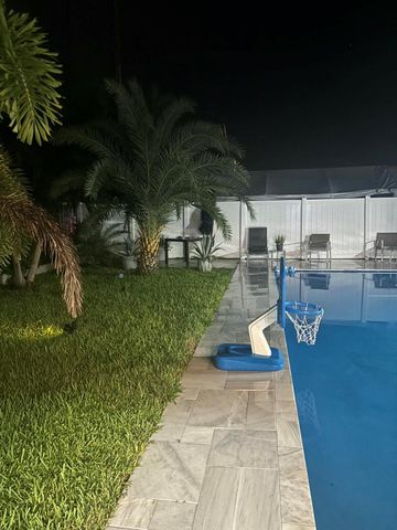 717 SE Se 2nd St Street, Deerfield Beach, FL 33441
