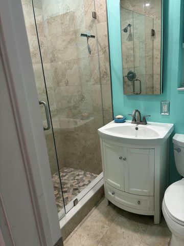 717 SE Se 2nd St Street, Deerfield Beach, FL 33441