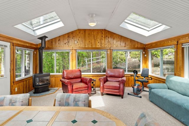 12 Howard Rd, Maynard, MA 01754