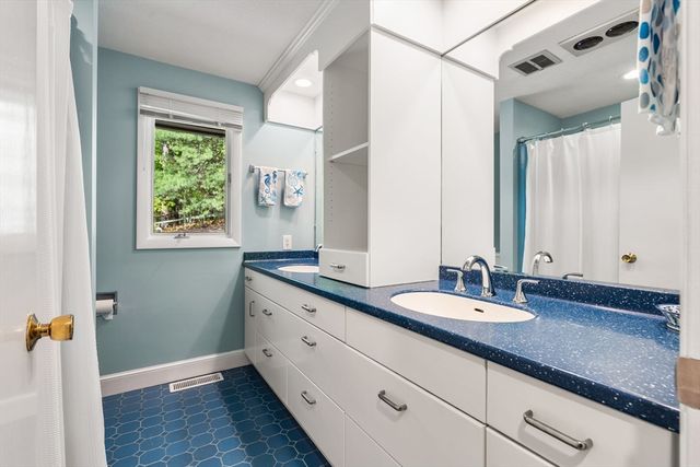 12 Howard Rd, Maynard, MA 01754