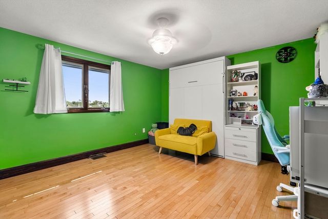 12 Howard Rd, Maynard, MA 01754