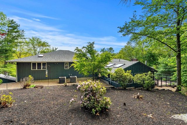 12 Howard Rd, Maynard, MA 01754