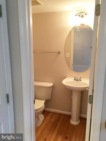 6264 SHACKELFORD TER, Alexandria, VA 22312