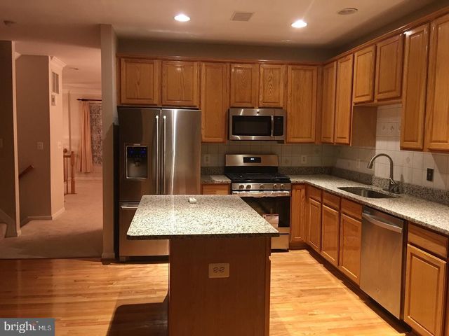 6264 SHACKELFORD TER, Alexandria, VA 22312