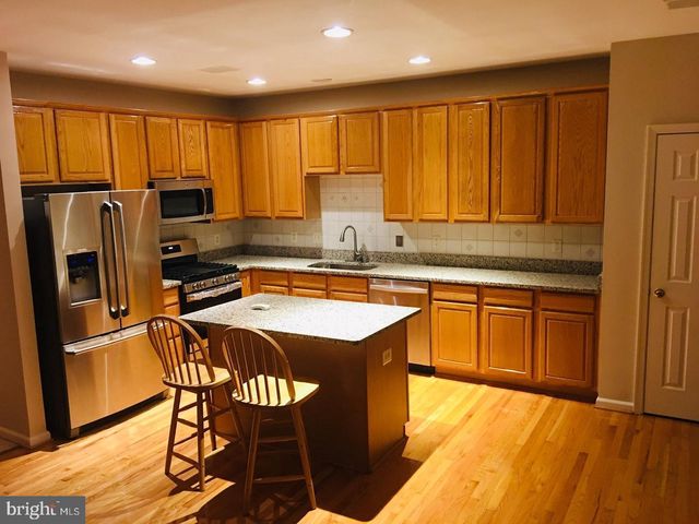 6264 SHACKELFORD TER, Alexandria, VA 22312