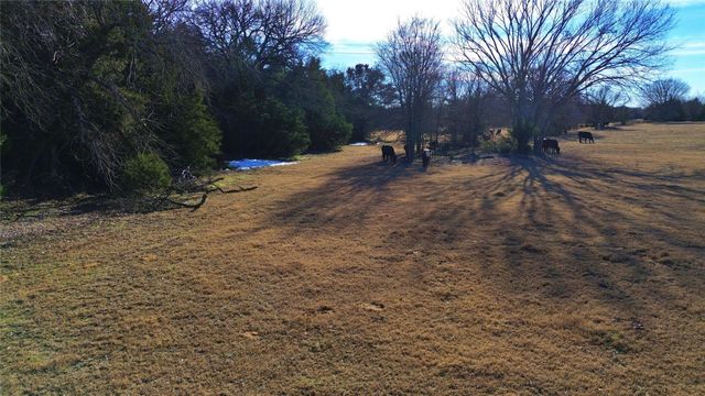 140 COUNTY ROAD 283, Gainesville, TX 76240