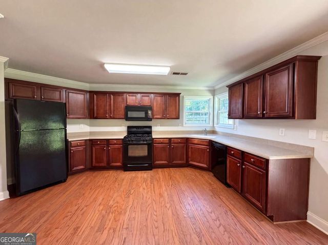 550 S Fortune Way, Dallas, GA 30157