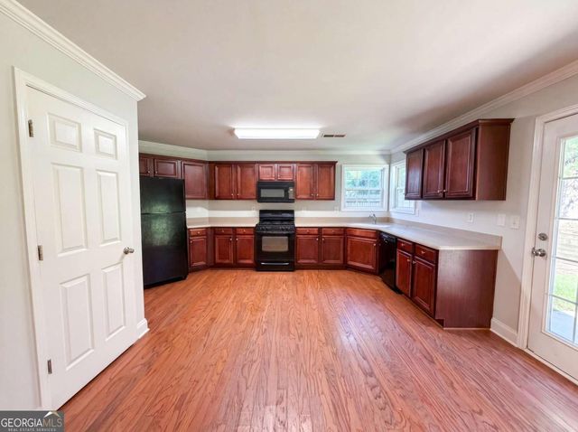 550 S Fortune Way, Dallas, GA 30157