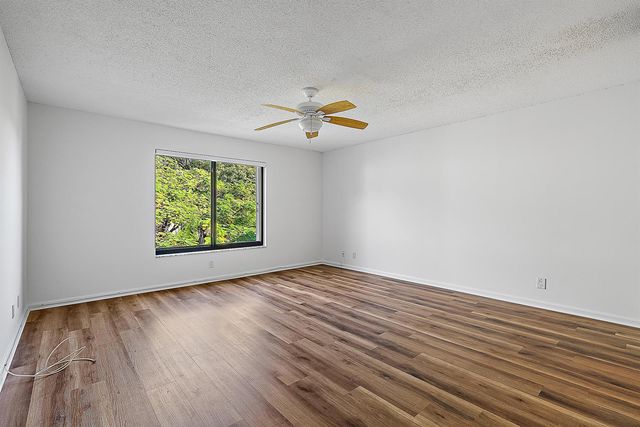 300 N Highway A1a 303g, Jupiter, FL 33477