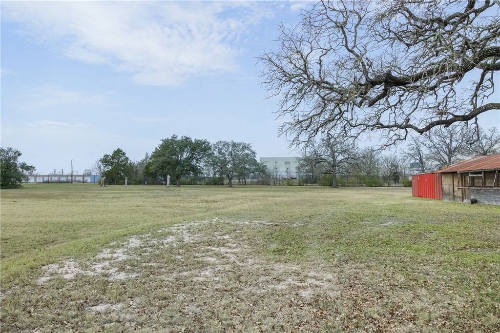 4842 Raymond Stotzer Parkway, College Station, TX 77845 — photo 4