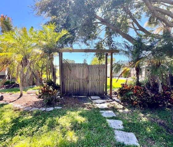 47-49 HATCHETT CREEK ROAD, Venice, FL 34285