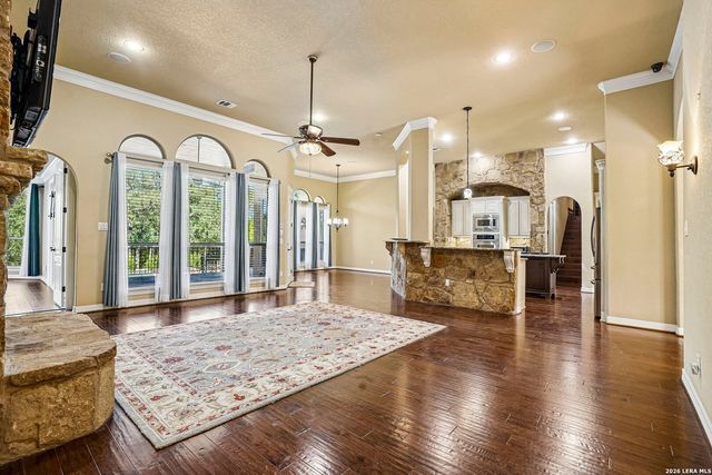 21411 Liguria Dr, Garden Ridge, TX 78266