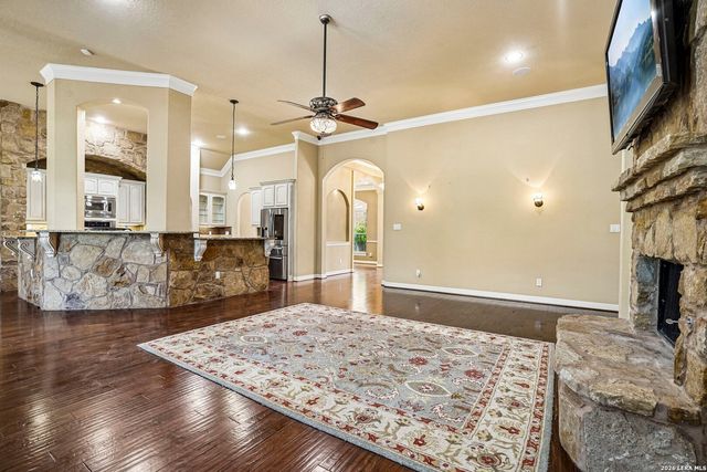 21411 Liguria Dr, Garden Ridge, TX 78266