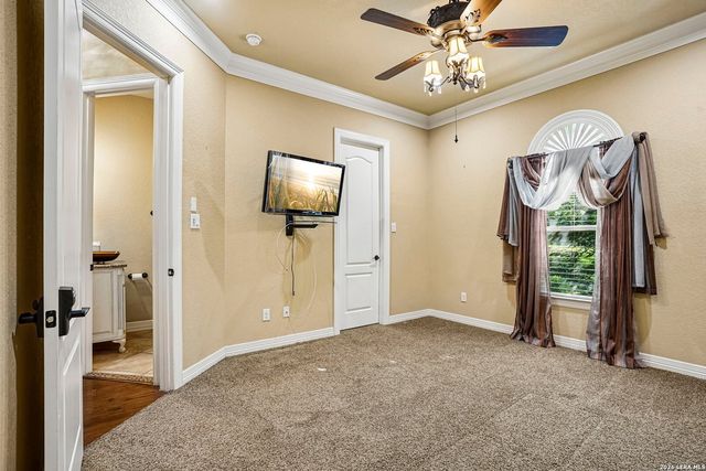 21411 Liguria Dr, Garden Ridge, TX 78266