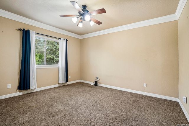 21411 Liguria Dr, Garden Ridge, TX 78266