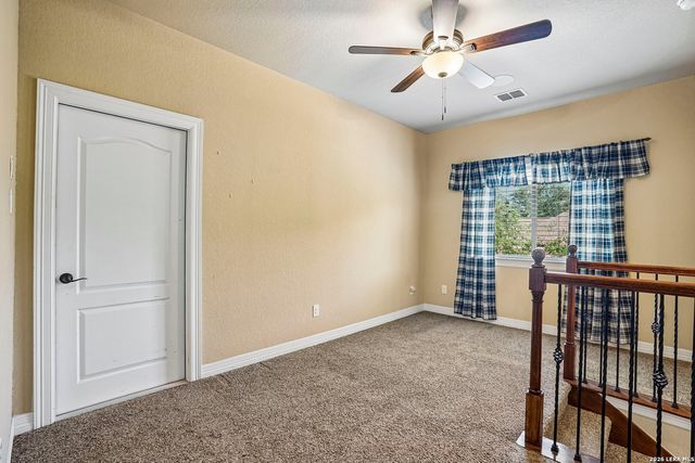 21411 Liguria Dr, Garden Ridge, TX 78266