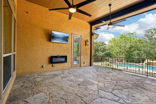 21411 Liguria Dr, Garden Ridge, TX 78266