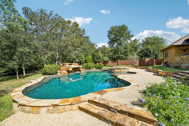 21411 Liguria Dr, Garden Ridge, TX 78266