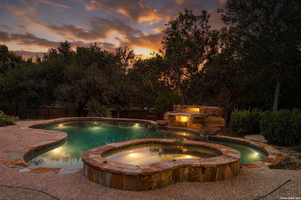 21411 Liguria Dr, Garden Ridge, TX 78266