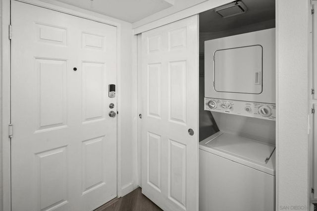 680 Camino De La Reina 2406, San Diego, CA 92108