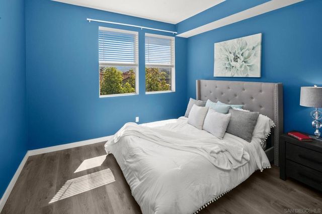 680 Camino De La Reina 2406, San Diego, CA 92108