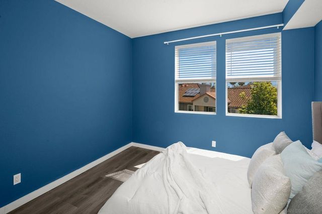 680 Camino De La Reina 2406, San Diego, CA 92108