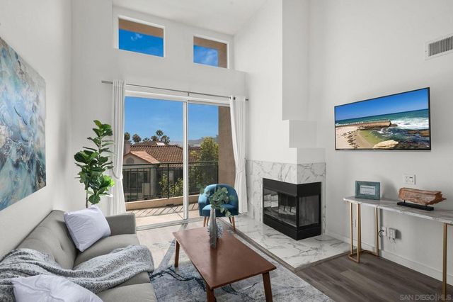680 Camino De La Reina 2406, San Diego, CA 92108