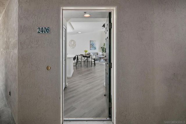 680 Camino De La Reina 2406, San Diego, CA 92108