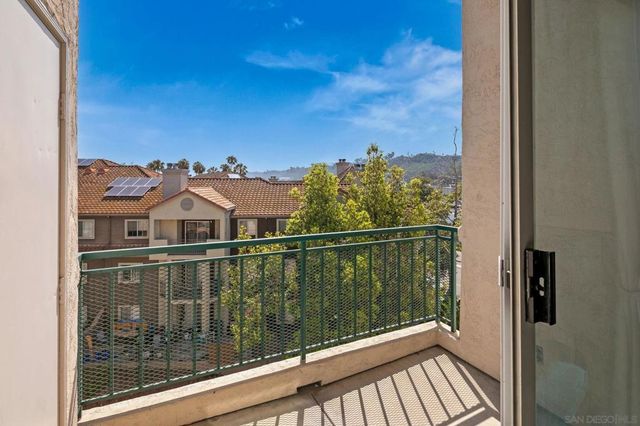 680 Camino De La Reina 2406, San Diego, CA 92108