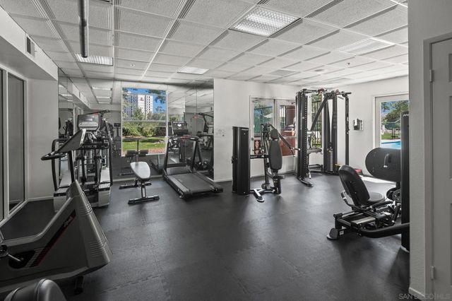 680 Camino De La Reina 2406, San Diego, CA 92108