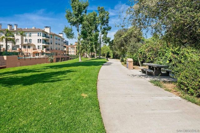 680 Camino De La Reina 2406, San Diego, CA 92108