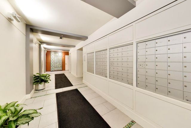 1200 W Monroe Street 510, Chicago, IL 60607