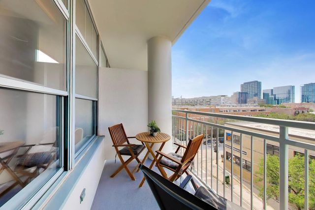 1200 W Monroe Street 510, Chicago, IL 60607