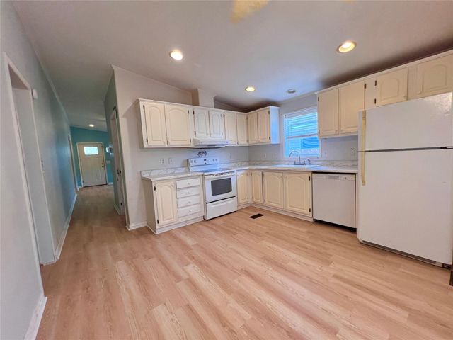 10214 Elderberry Park Lane, Tomball, TX 77375