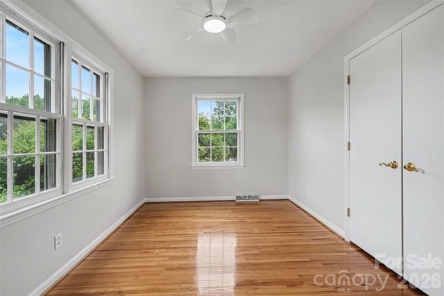 1030 Mclaughlin Drive, Charlotte, NC 28212