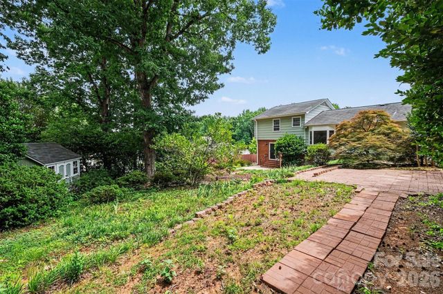 1030 Mclaughlin Drive, Charlotte, NC 28212