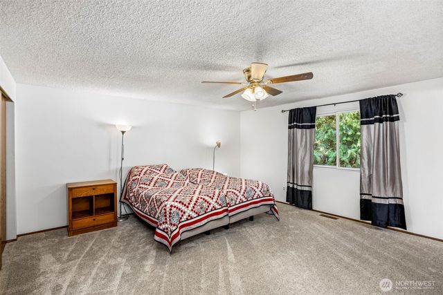 1840 NW Marmot Circle, Silverdale, WA 98383