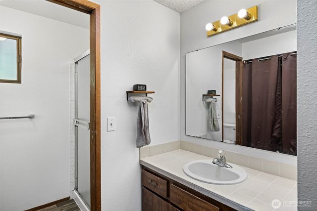 1840 NW Marmot Circle, Silverdale, WA 98383