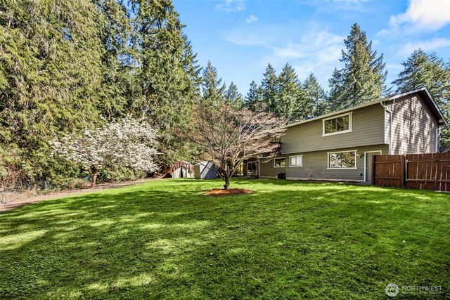 1840 NW Marmot Circle, Silverdale, WA 98383