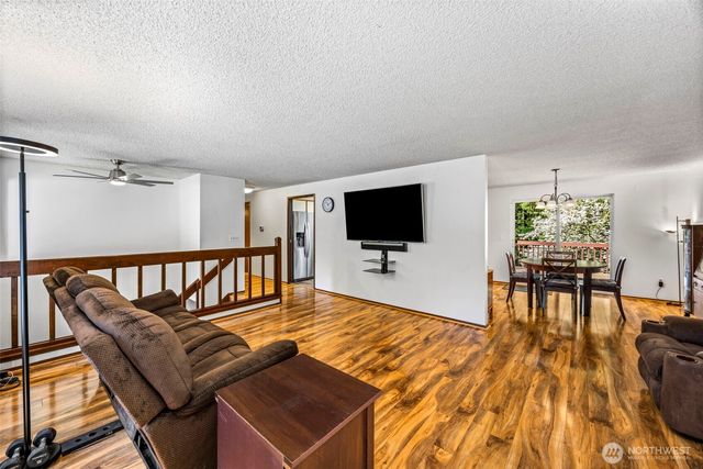 1840 NW Marmot Circle, Silverdale, WA 98383