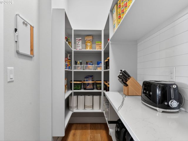 150 W Y St, Washougal, WA 98671