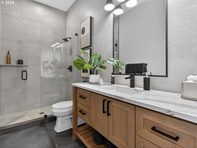 150 W Y St, Washougal, WA 98671