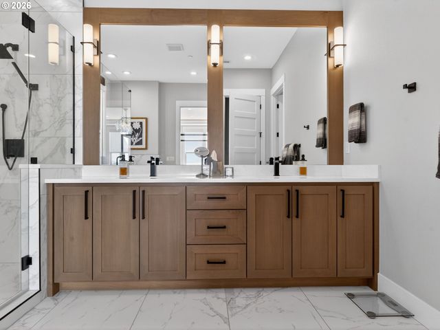 150 W Y St, Washougal, WA 98671