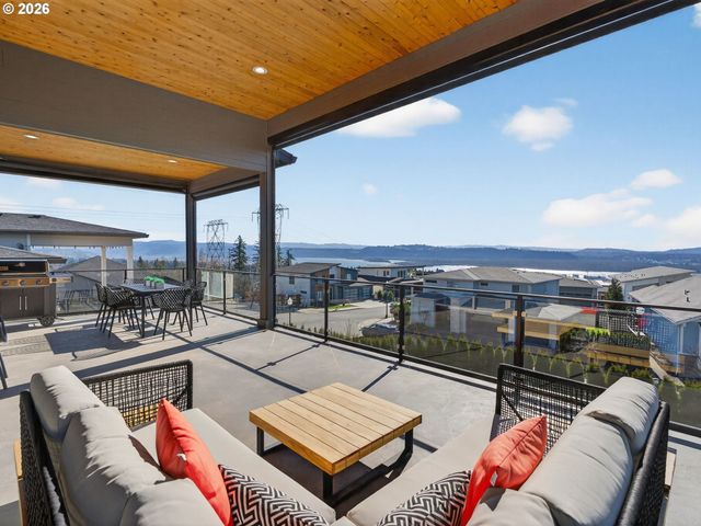 150 W Y St, Washougal, WA 98671