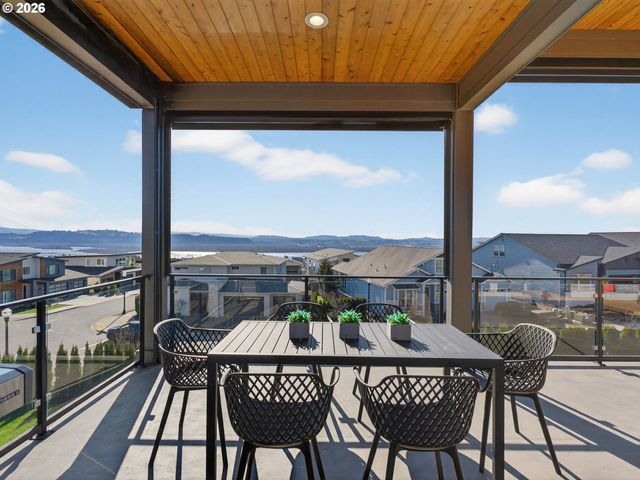 150 W Y St, Washougal, WA 98671