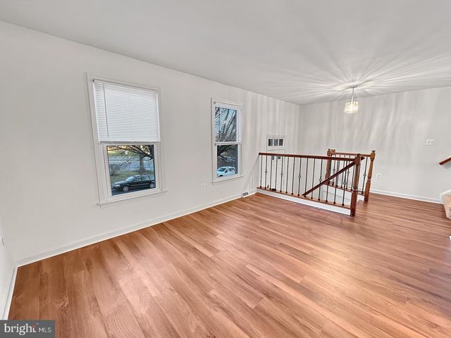 7338 MALLORY LN, Alexandria, VA 22315